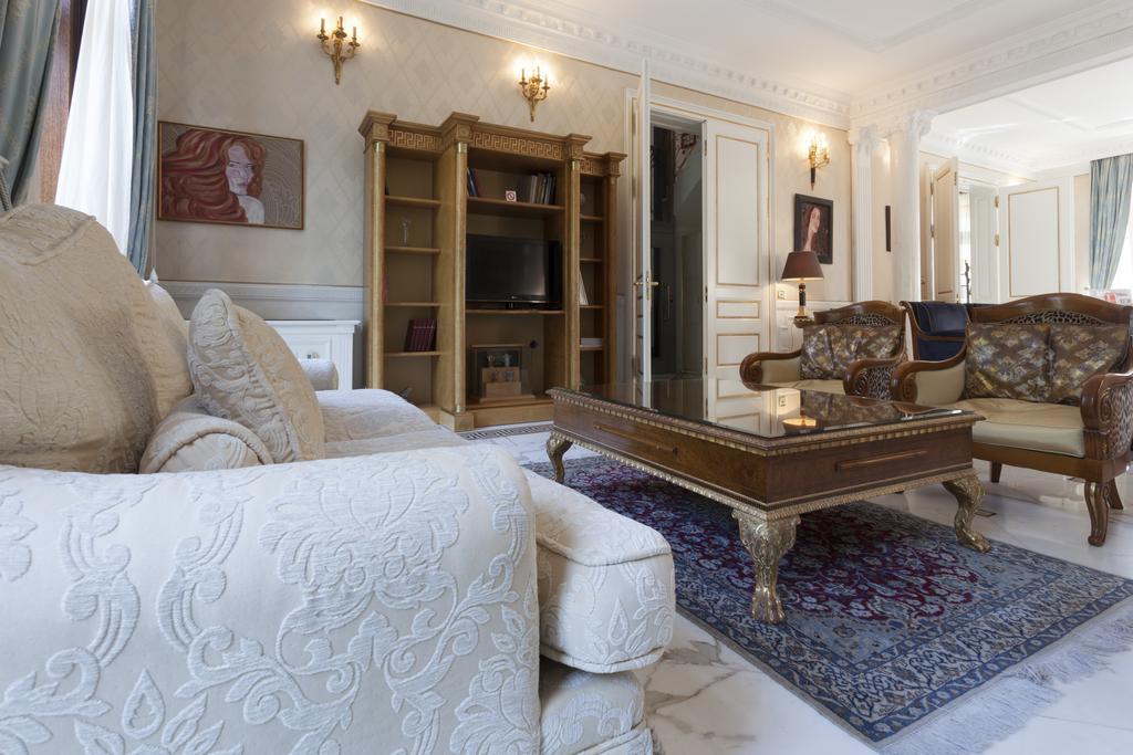 Villa Jelena Belgrad Exteriör bild