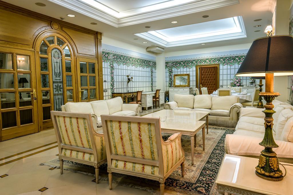Villa Jelena Belgrad Exteriör bild